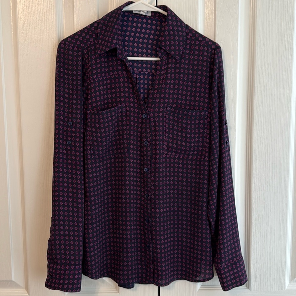 Express Women's Portofino Navy Patterned Button-Up Blouse